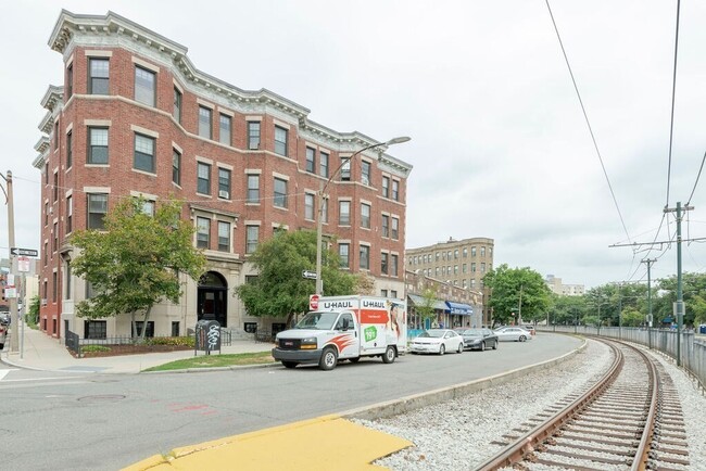 Building Photo - 1161 Commonwealth Avenue