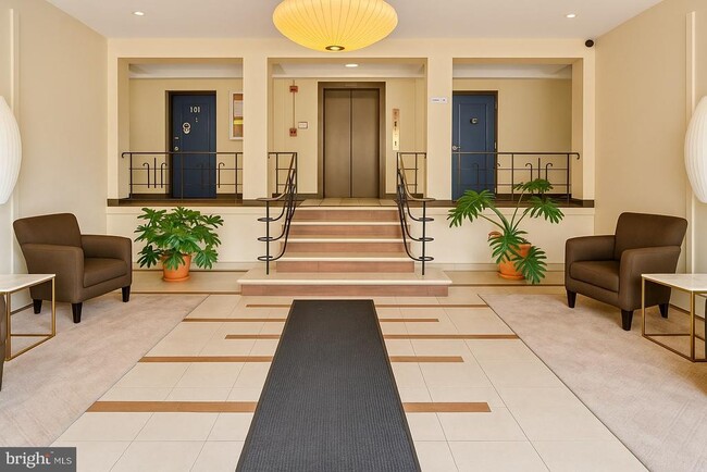 Building Photo - 111 Lee Ave