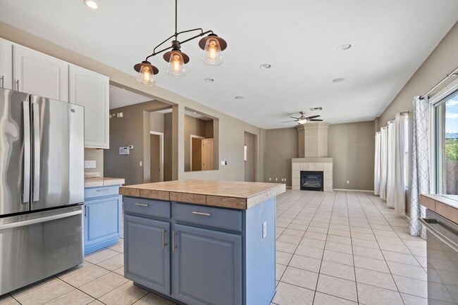 Building Photo - Located in Mesquite Ranch and the Award Wi...