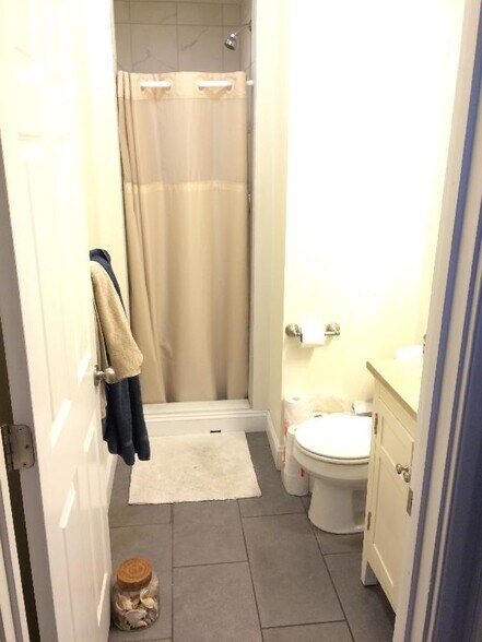 Building Photo - 1625 Tremont St