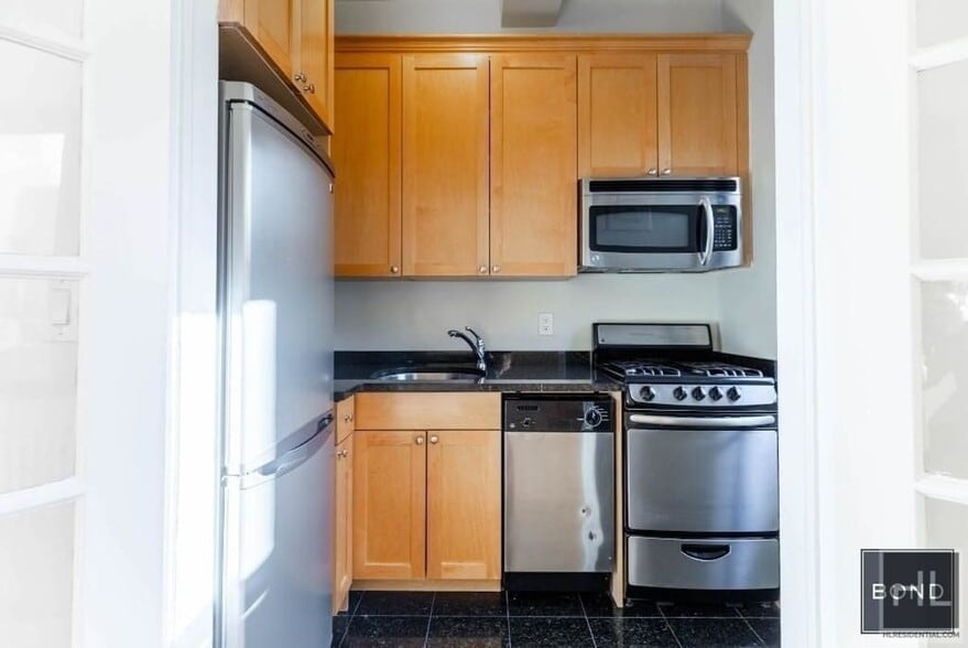 Building Photo - SECOND AVENUE