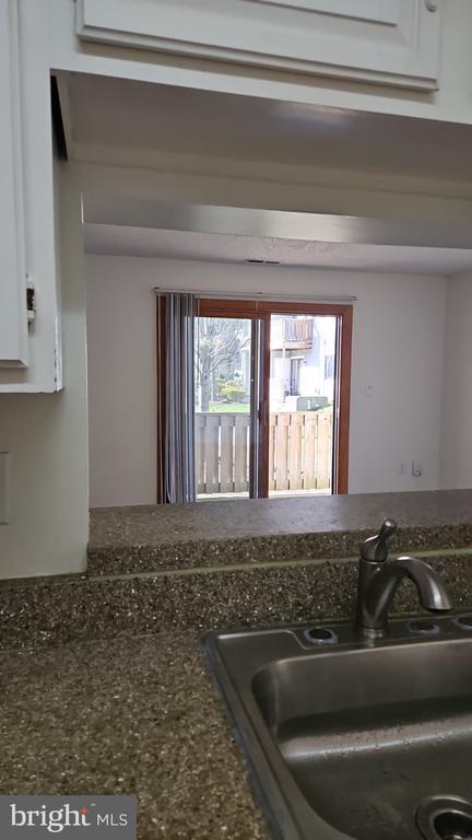 Building Photo - 909 Ravens Crest Dr