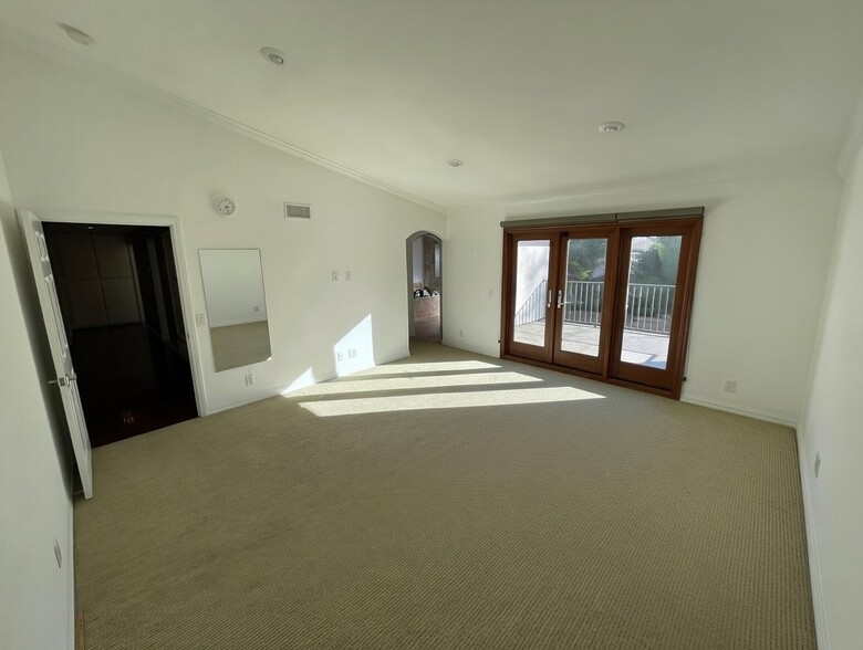 Building Photo - 8442 Crimson Cir