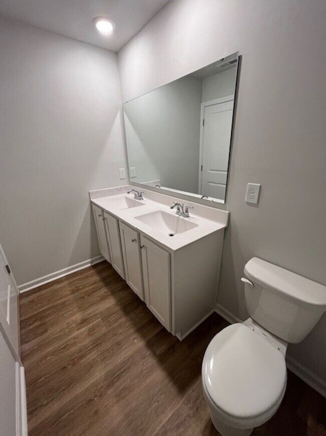 Building Photo - B6760 ( tenant break lease 5/12/26)