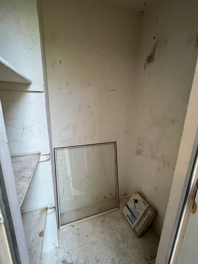 Building Photo - 1 bed 1 bath condo at Powderhorn