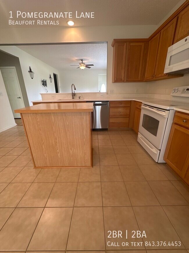 Building Photo - 1 Pomegranate Ln