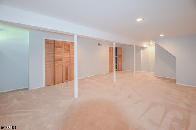 Building Photo - 194 Patriots Rd