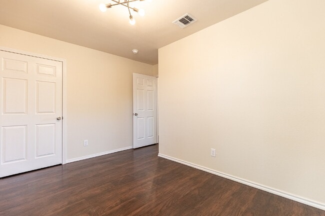 Building Photo - 8016 Landing Ave