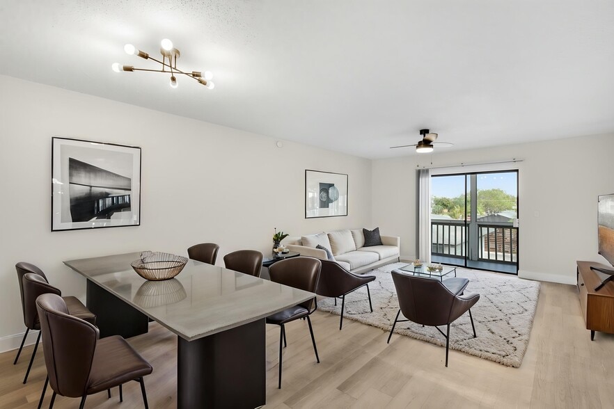 Building Photo - The Enclave at 3726