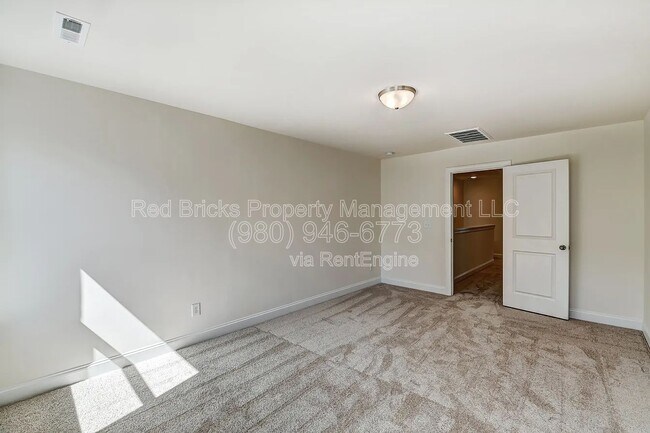 Building Photo - 4023 Black Ct