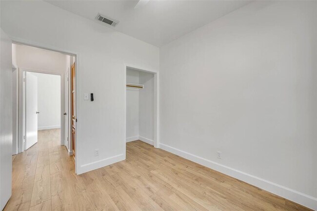 Building Photo - 3602 Hillrock Dr