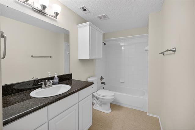 Building Photo - 4022 Cedar Elm Ln