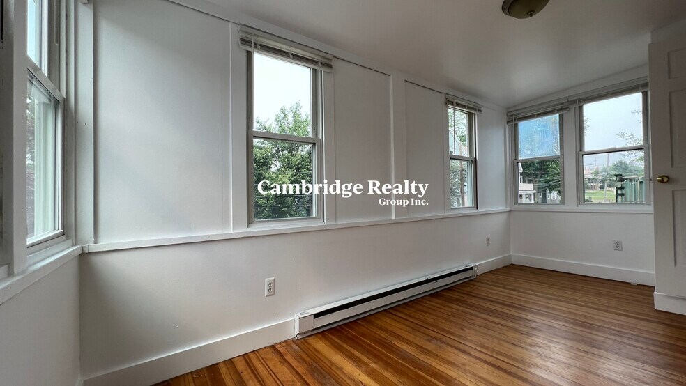 Building Photo - 26 Chetwynd Rd