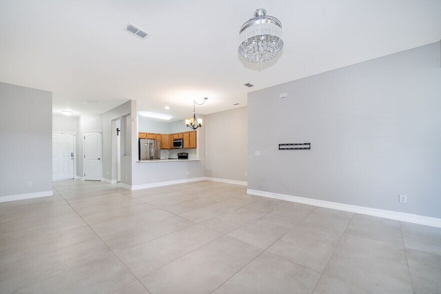 Building Photo - 2942 Rodrick Cir