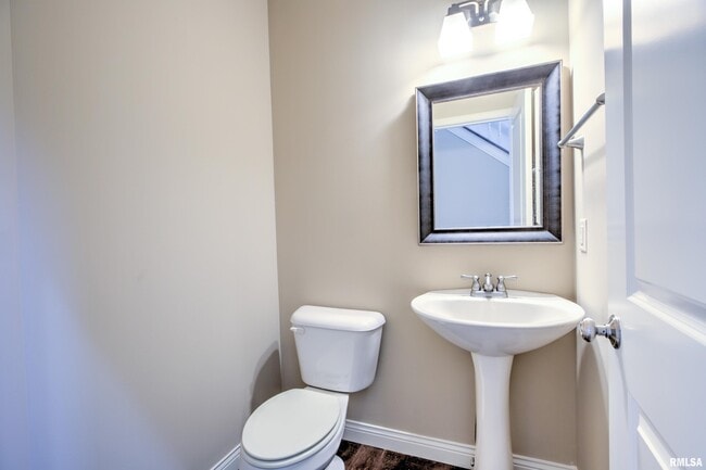 Building Photo - 2708 W Sesame St