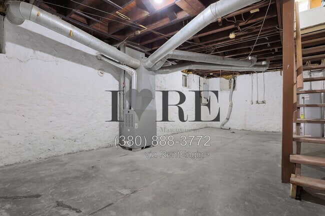 Building Photo - 1269 E Livingston Ave