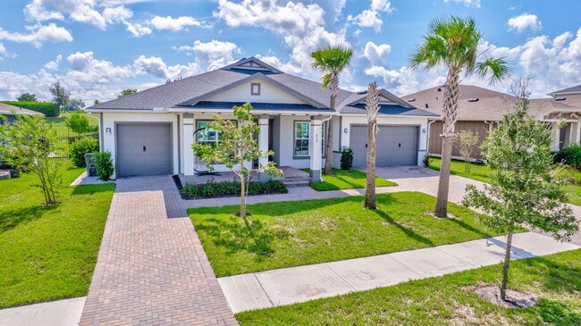 Building Photo - 870 Hookline Cir