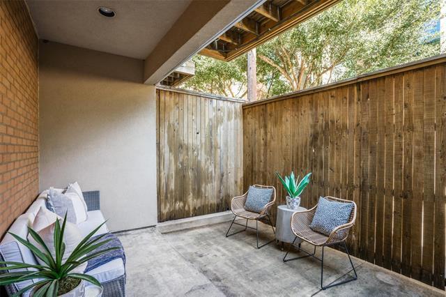 Building Photo - 4310 Buena Vista St