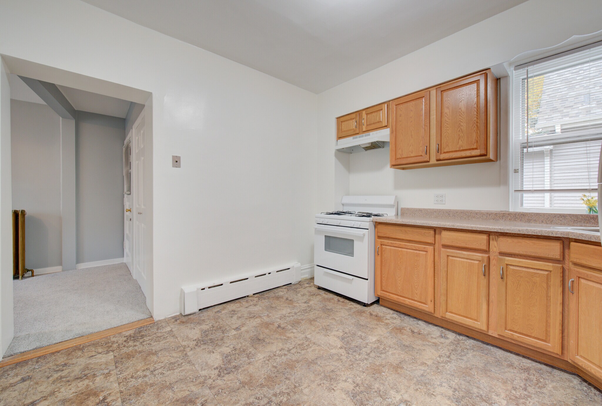 Building Photo - 532 Thomas Ave