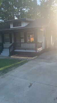 Building Photo - 2151 Philadelphia Dr