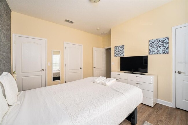 Building Photo - 8879 Candy Palm Rd