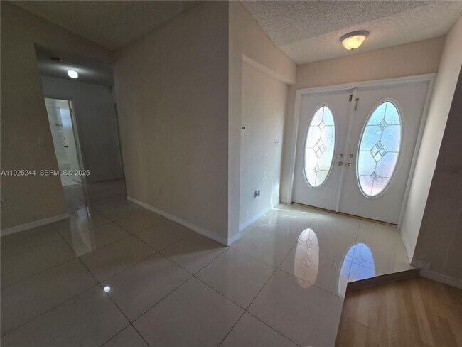 Building Photo - 894 NW 134th Pl