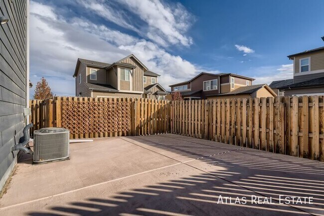 Building Photo - 17181 E Cedar Gulch Dr