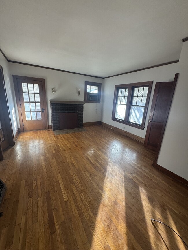 Building Photo - 1620 SW Topeka Blvd