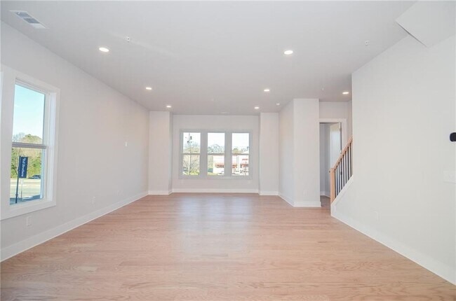 Building Photo - 2316 Mockernut Trl