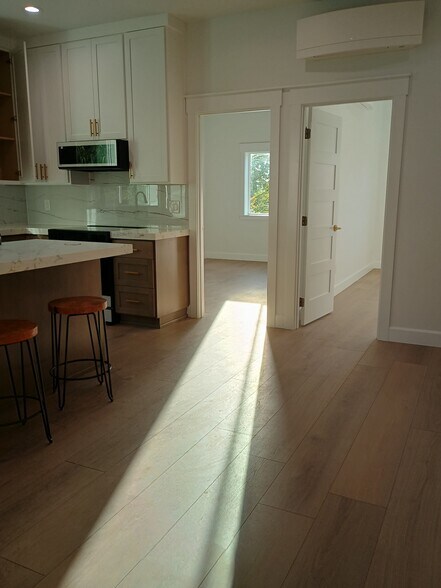 Building Photo - 1815 G St