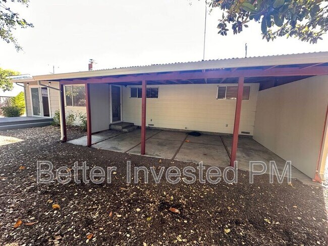 Building Photo - 719 Parkside Dr