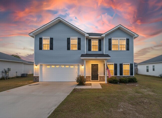 Building Photo - MOVE-IN READY! (Pet Friendly)