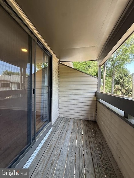 Building Photo - 18118 Kilrush Ct