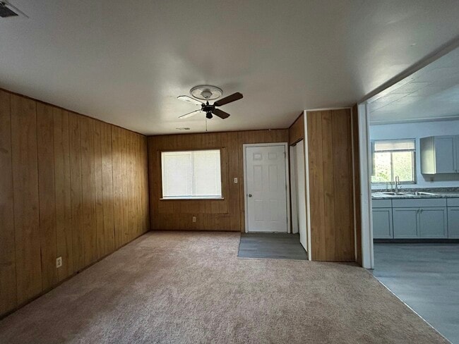 Building Photo - 15907 Knight