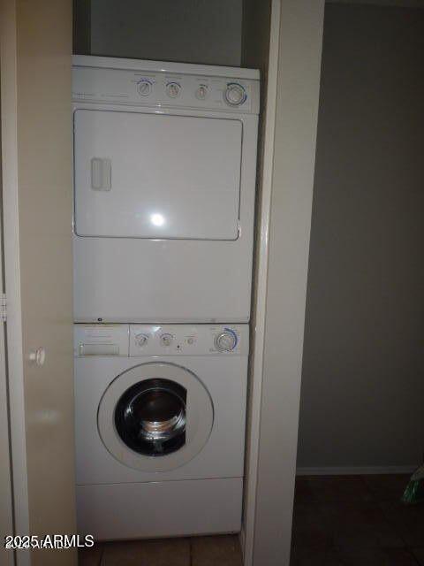 Building Photo - 4901 E Kelton Ln