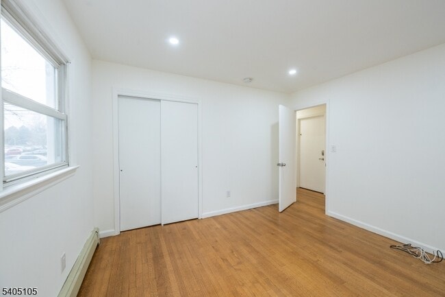 Building Photo - 36 E Henry St