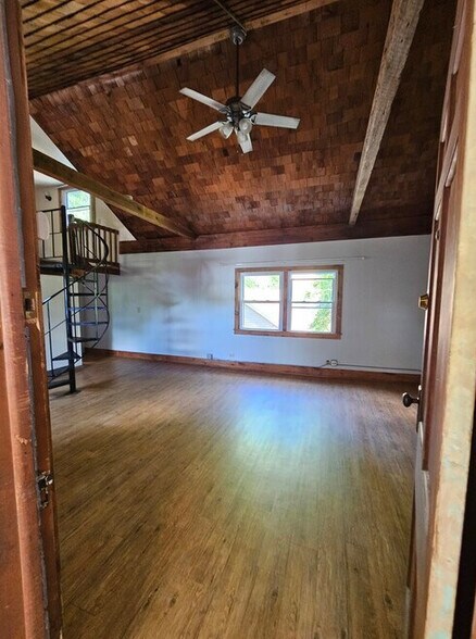  - 8216 199th Ave