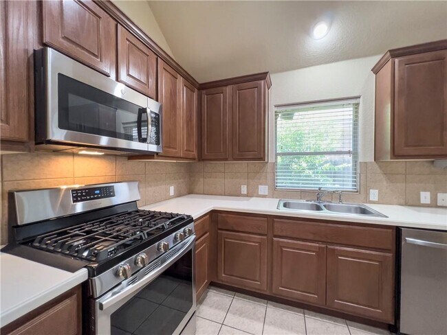 Building Photo - 107 Arrowhead Trail