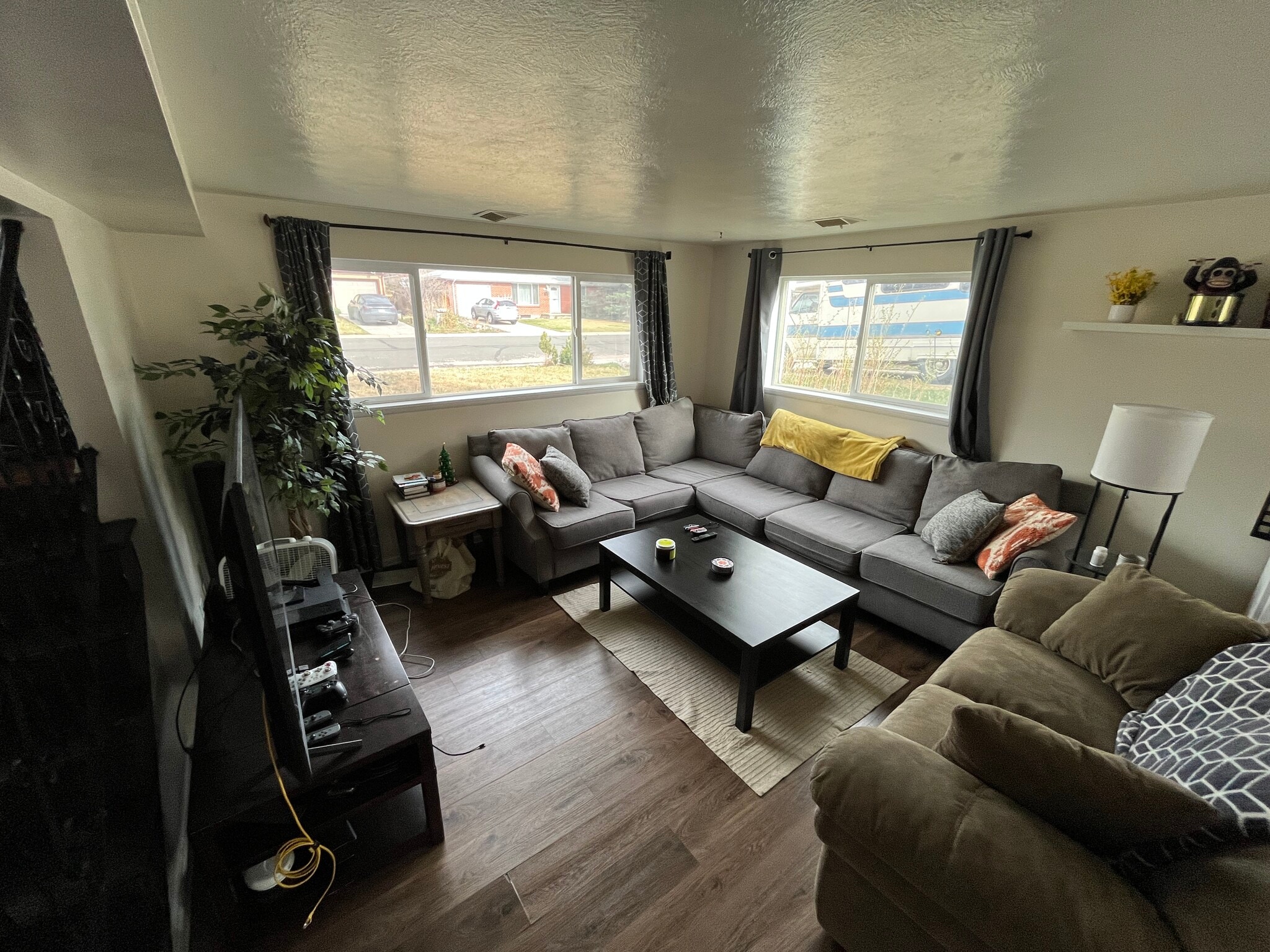 Living Room - 3226 Gladiola Dr