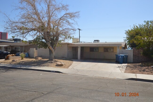 Building Photo - 2805 Kings Way