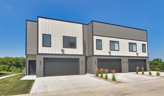 Building Photo - 29 Crosby Park Dr
