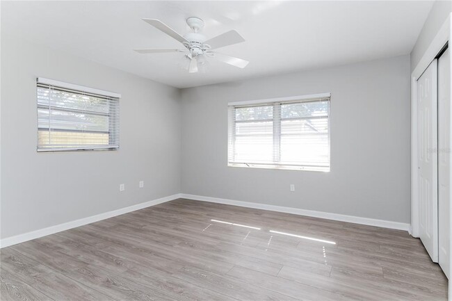 Building Photo - 1805 16th Ave Dr W