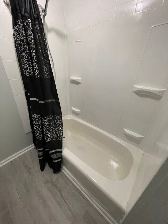 Renovated bathroom - 1820 E Allegheny Ave