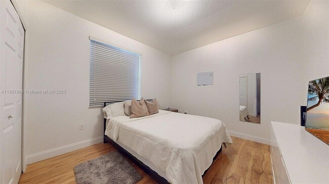 Building Photo - 12567 SW 121st Ave