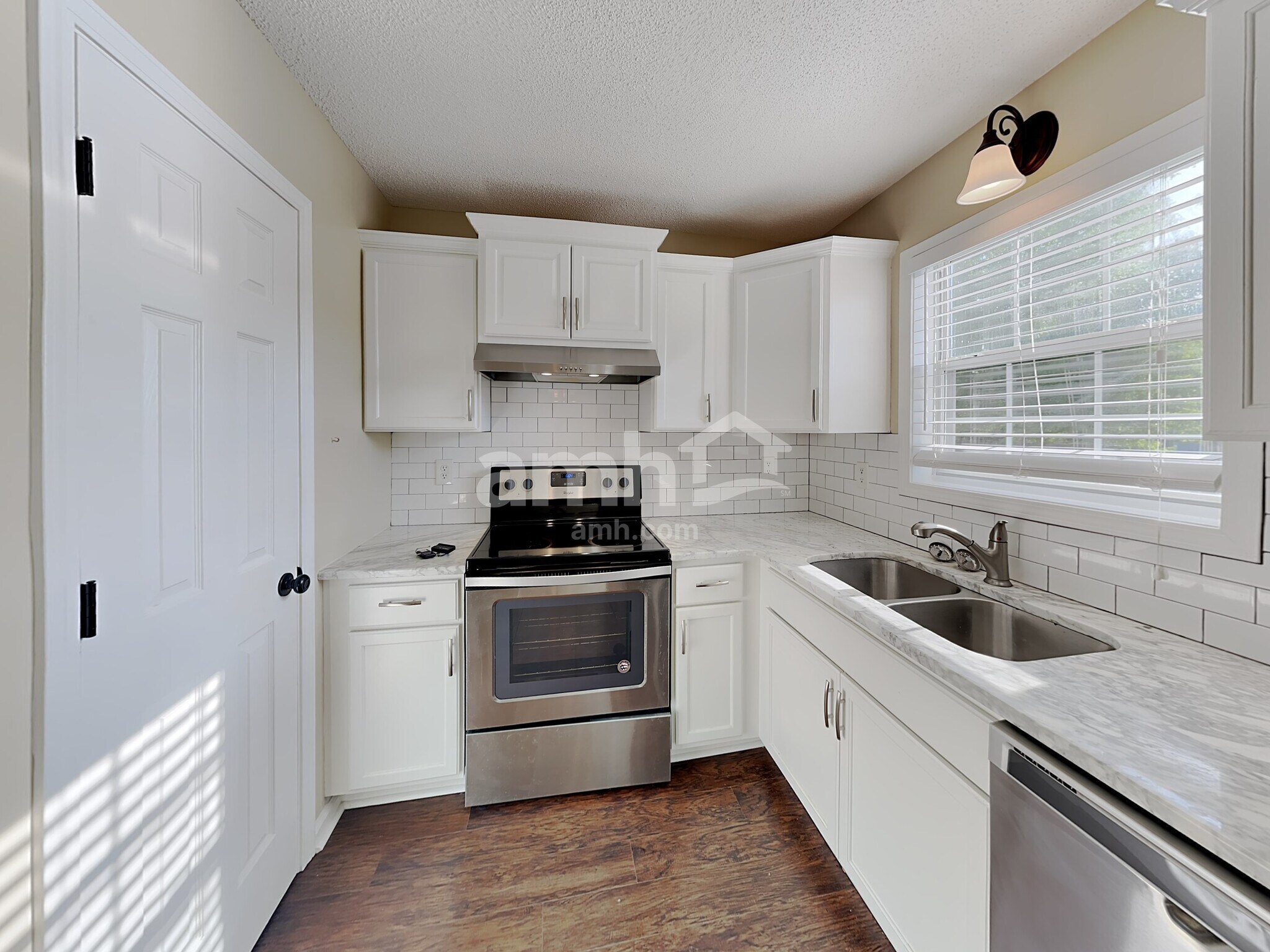 Building Photo - 123 Ivy Mill Way