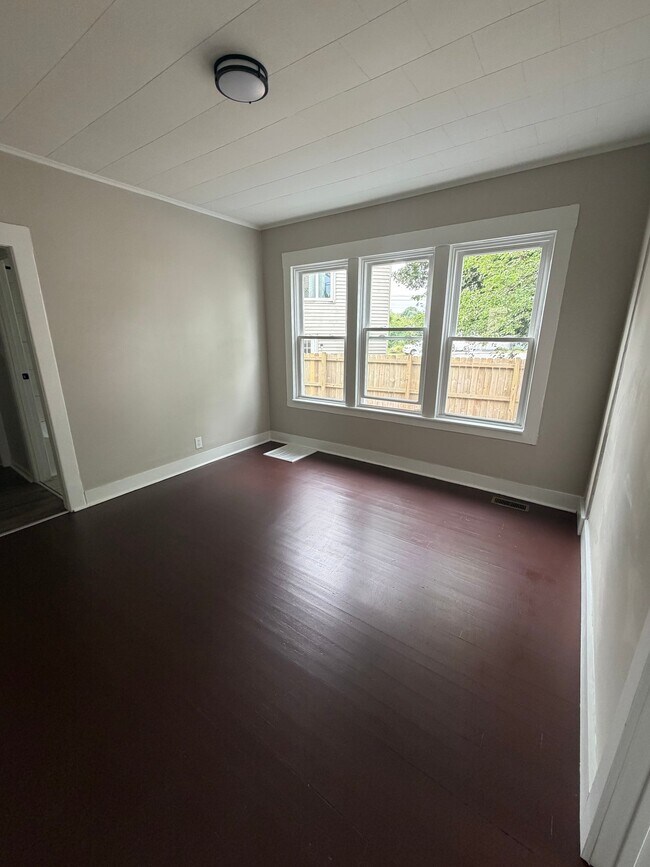 Building Photo - 1328 9th Ave