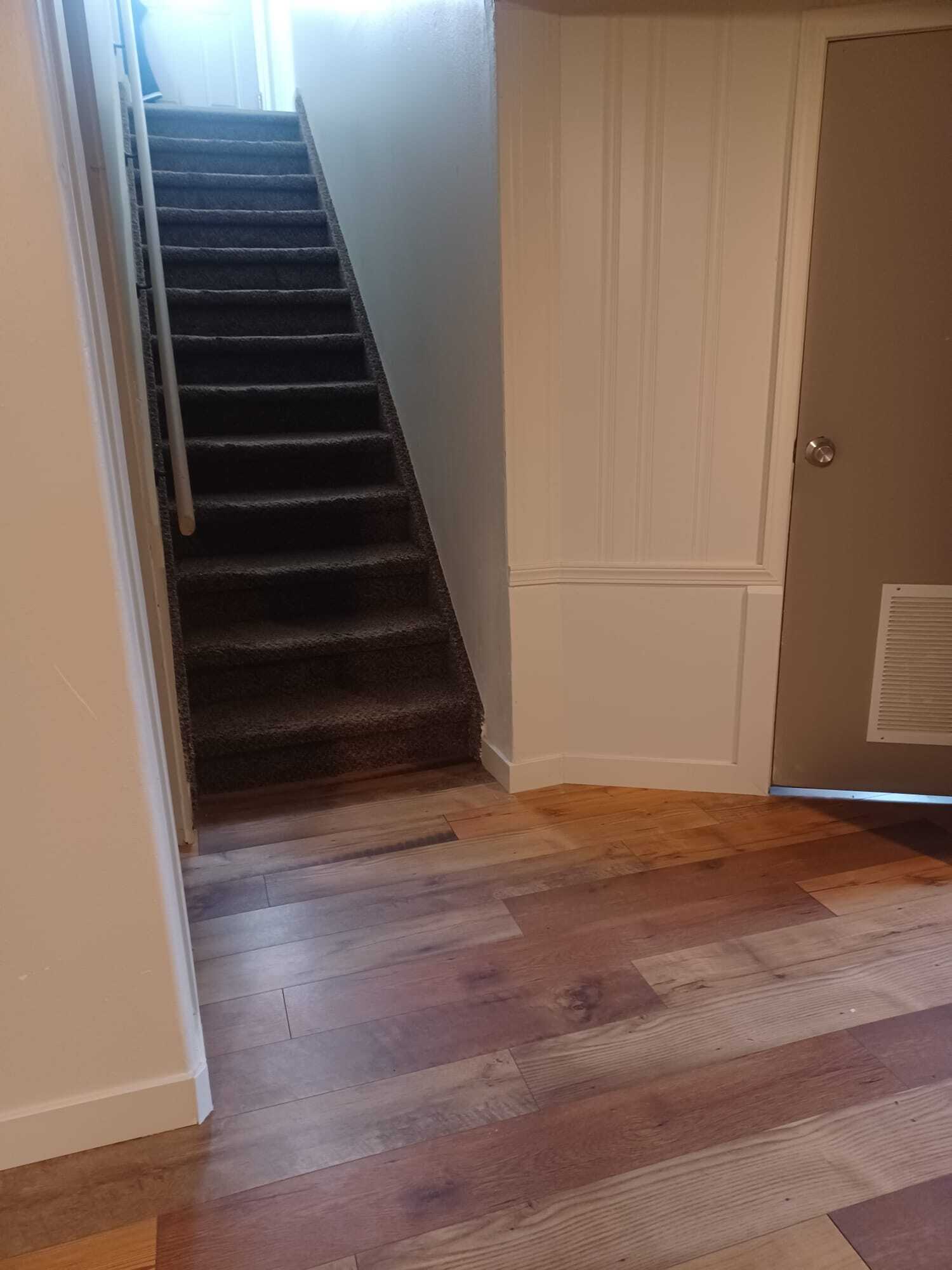 Building Photo - 705 Canyon View Drive