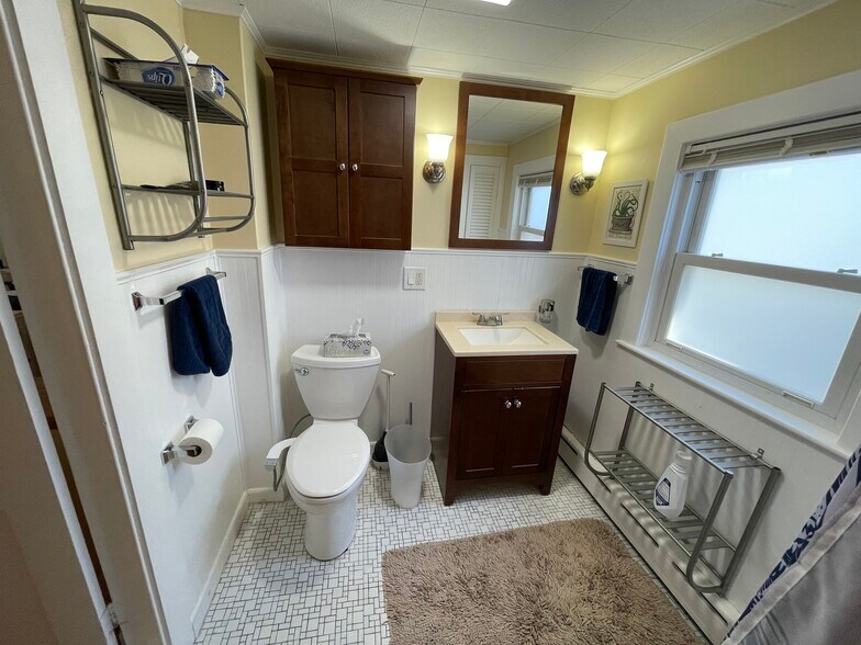 Building Photo - 23 Chandler St