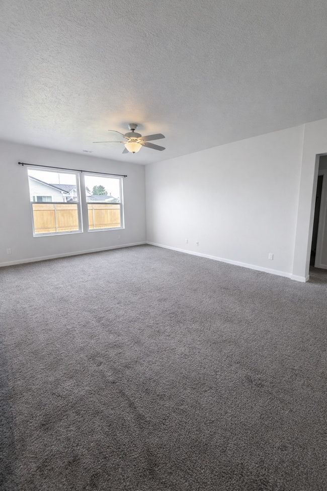 Building Photo - 1720 SW Gabar Ct
