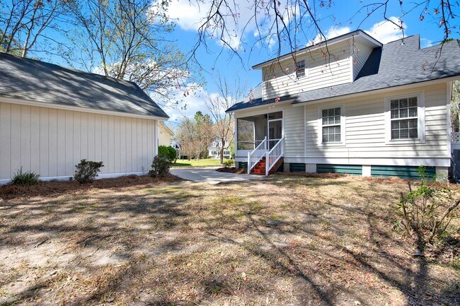 Building Photo - Coastal Cottage in Turtle Hill